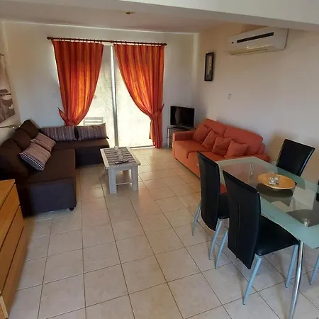Lome Nissi Golden Ayia Napa