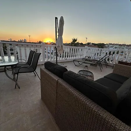 Nissi Golden Sands Lome *