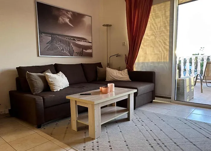 Nissi Golden Sands Lome Apartamento *