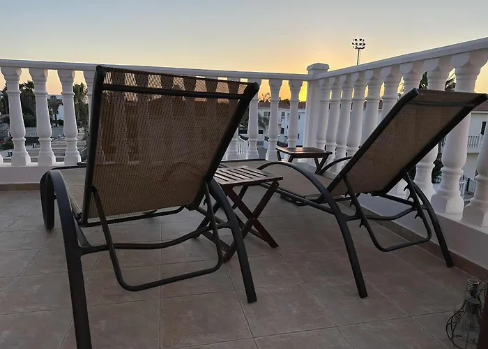 Nissi Golden Sands Lome