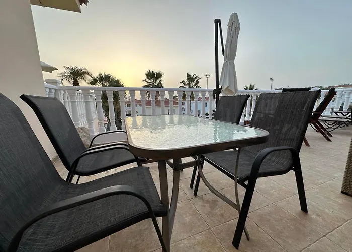 Nissi Golden Sands Lome *